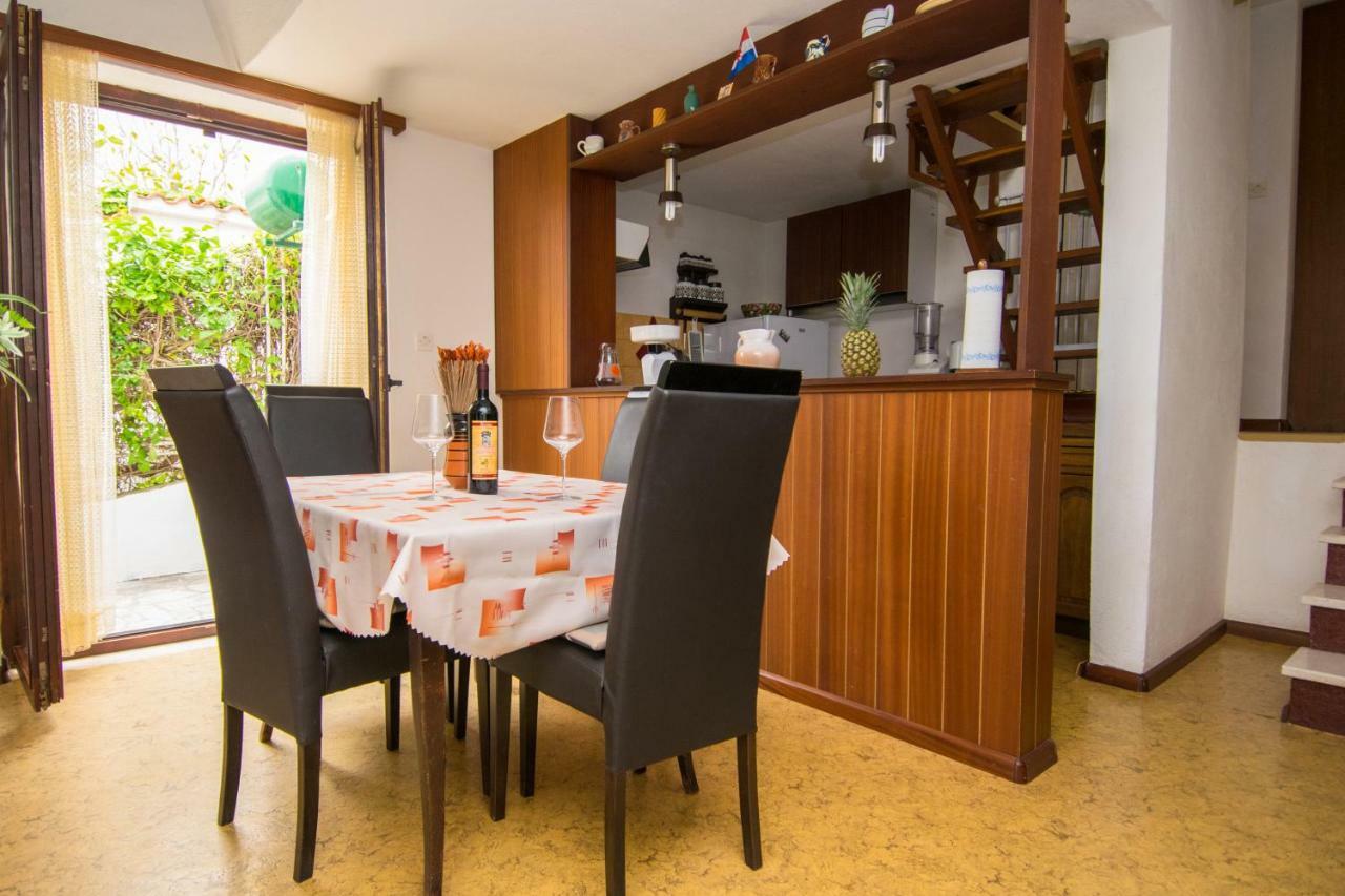 Vacation Home Mirjana セゲット・ヴラニツァ エクステリア 写真