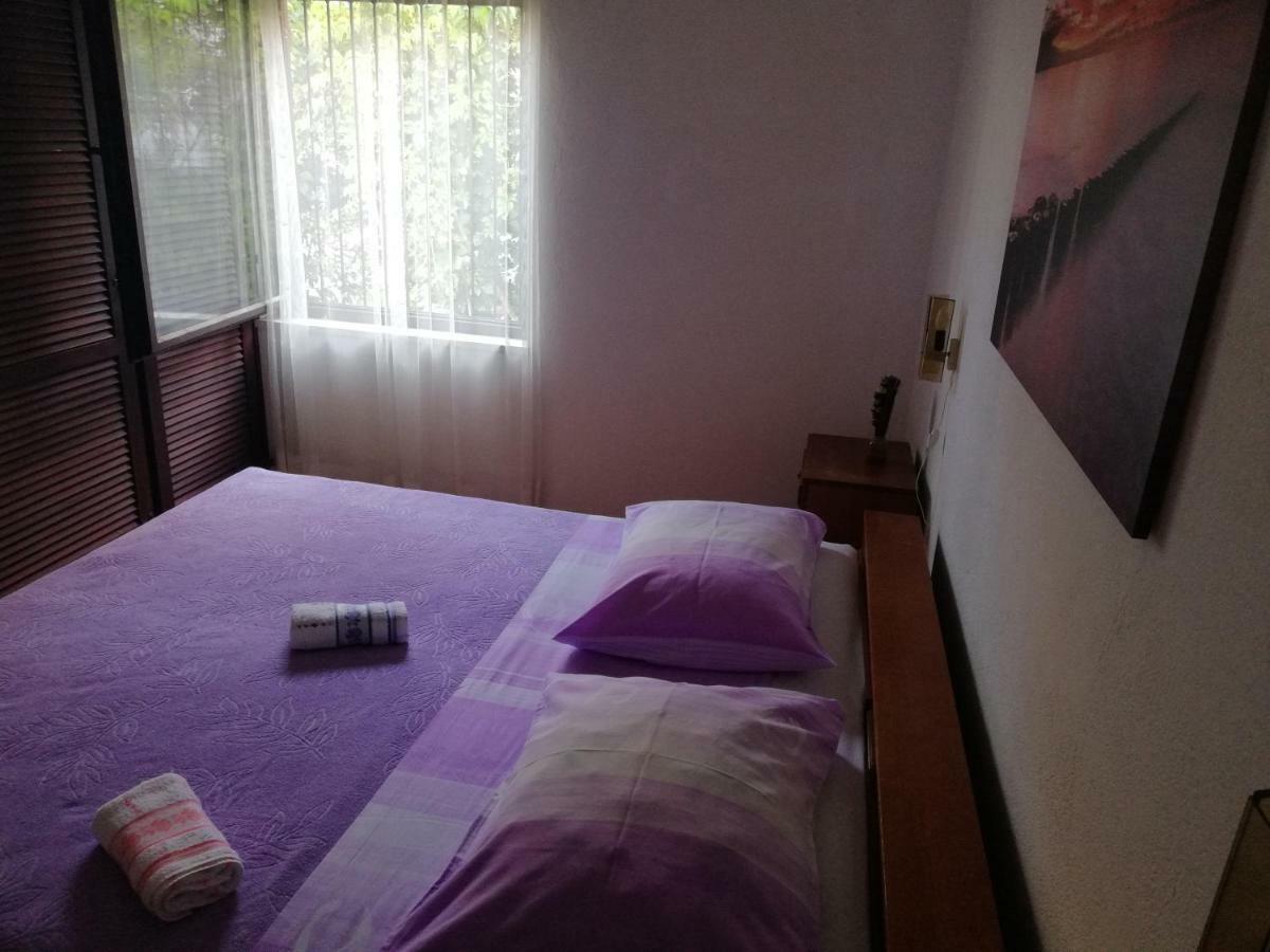 Vacation Home Mirjana セゲット・ヴラニツァ エクステリア 写真